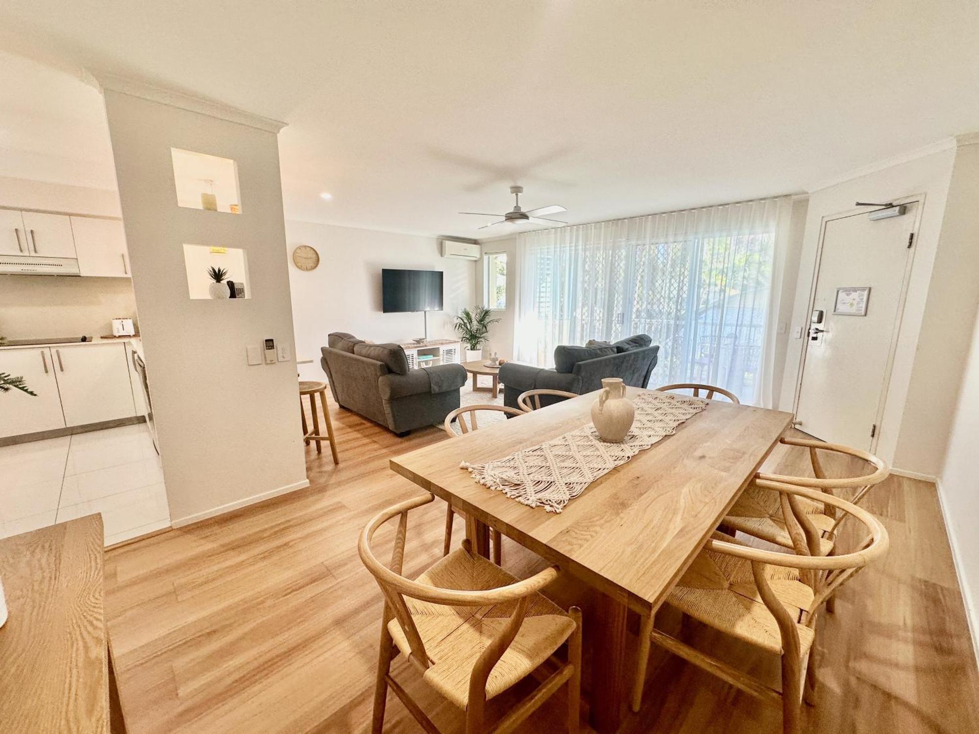 Diamond 100 Apartment *